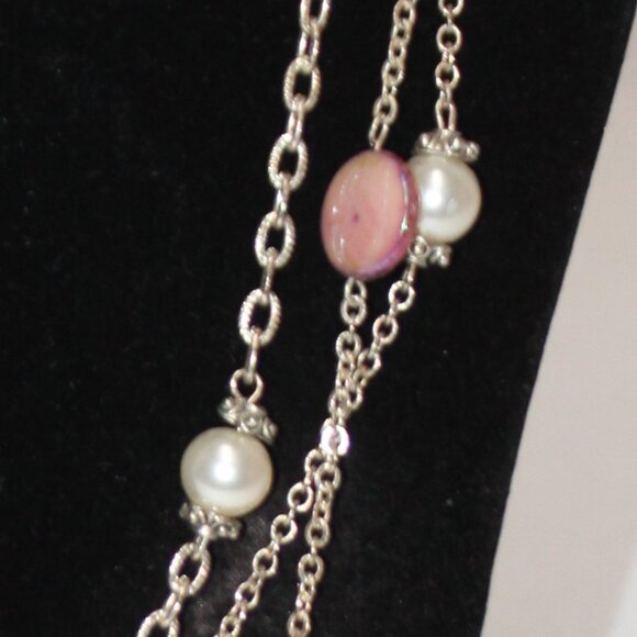 George Pearl Necklace and Matching Earrings - Picture 9 of 9